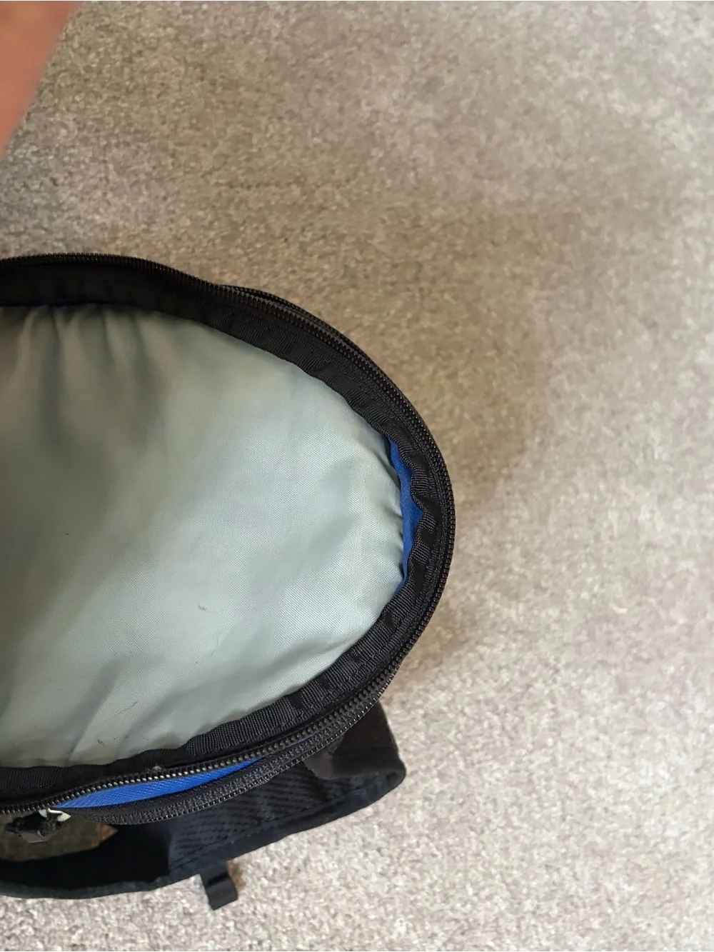 The North Face Lightweight Hiking Travel Carry On Day Backpack Blue Slim Hydro